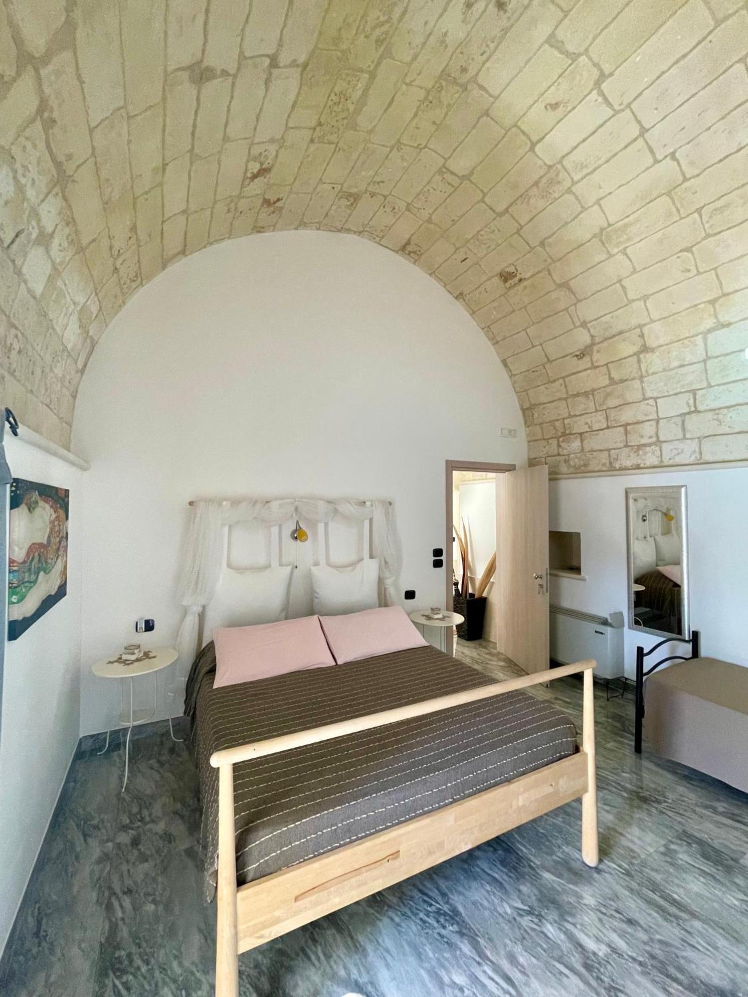 Filigus Bed and Breakfast Uggiano La Chiesa Buitenkant foto