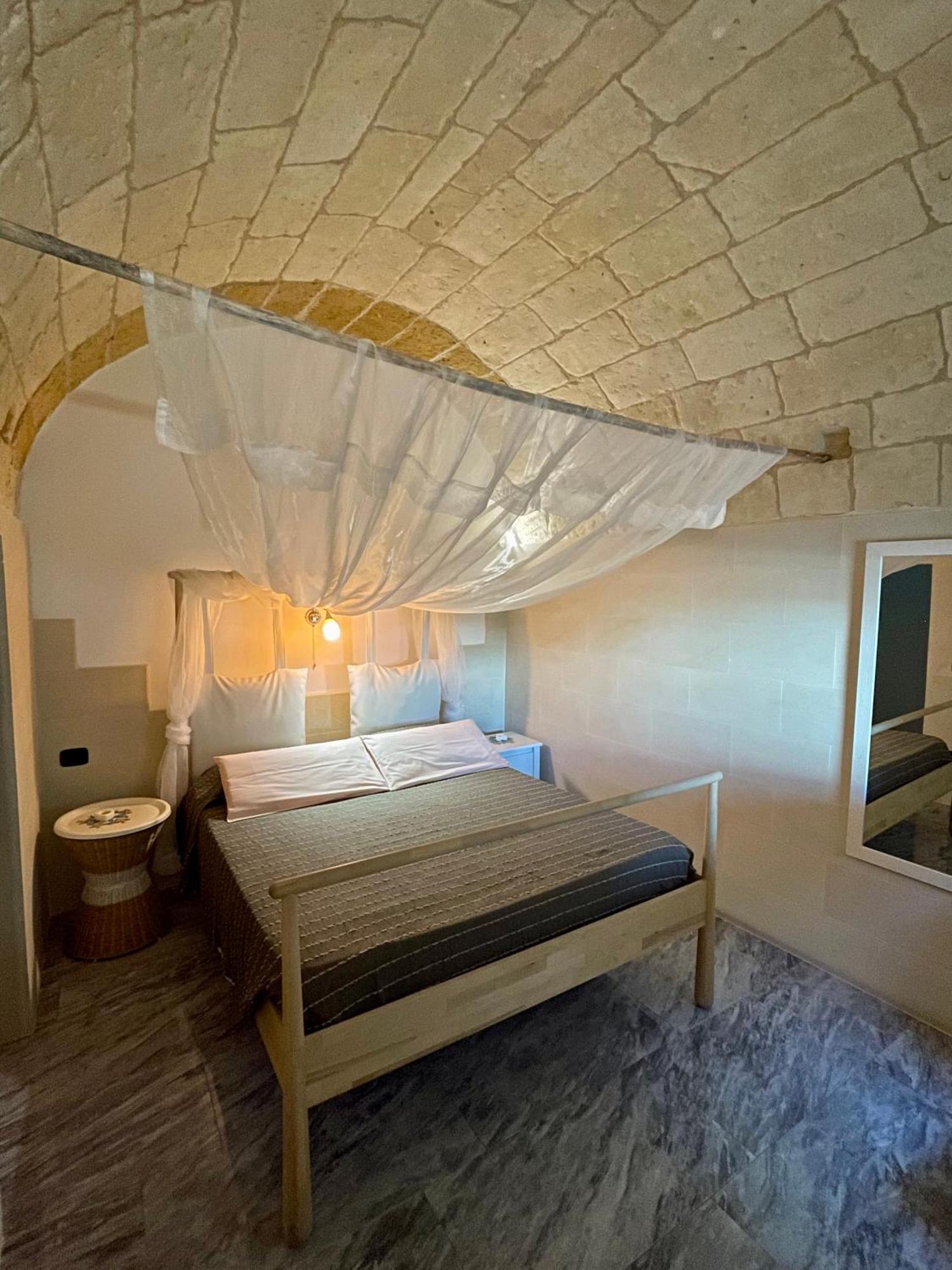 Filigus Bed and Breakfast Uggiano La Chiesa Buitenkant foto